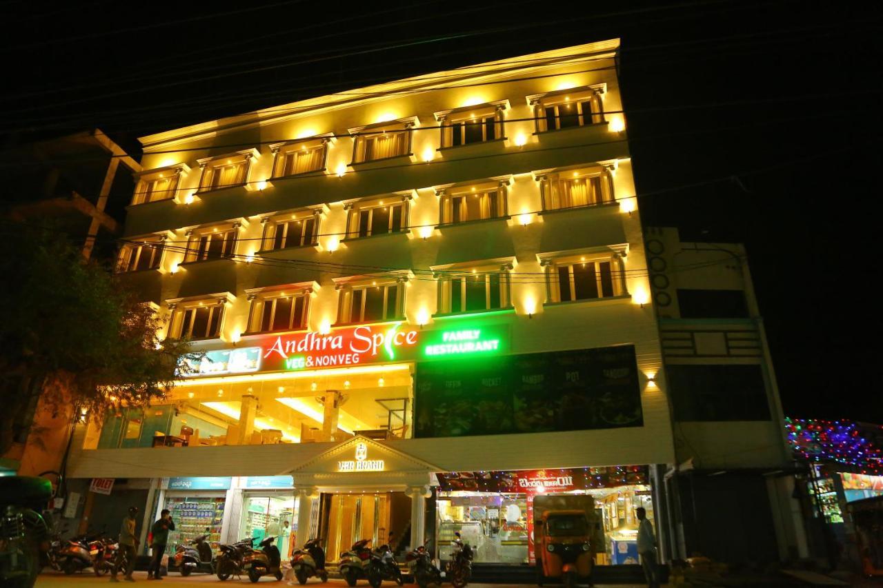 Vsr Grand Hotel Madanapalle Luaran gambar