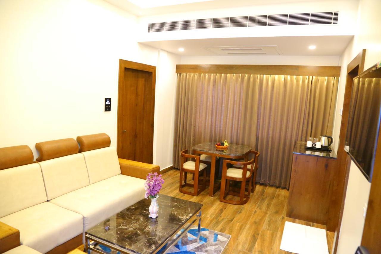 Vsr Grand Hotel Madanapalle Luaran gambar