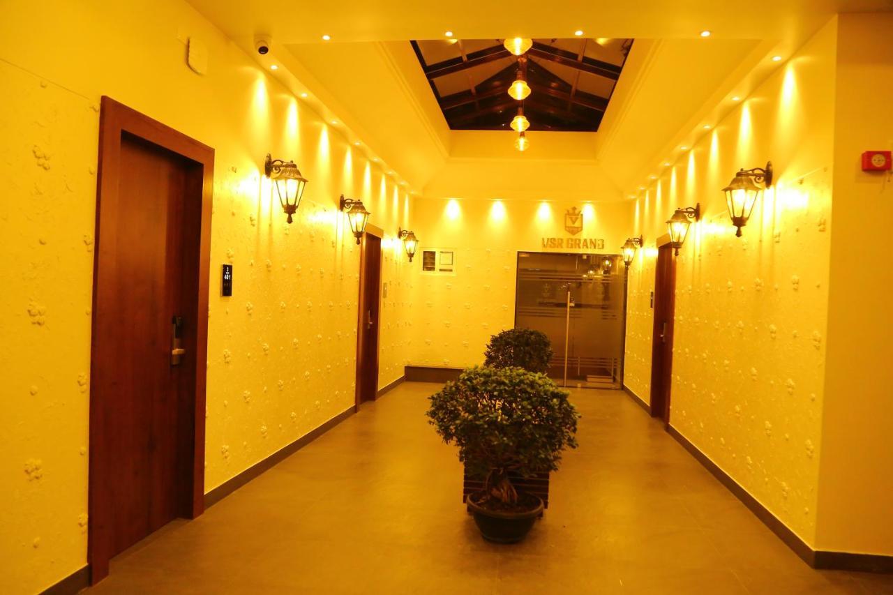 Vsr Grand Hotel Madanapalle Luaran gambar