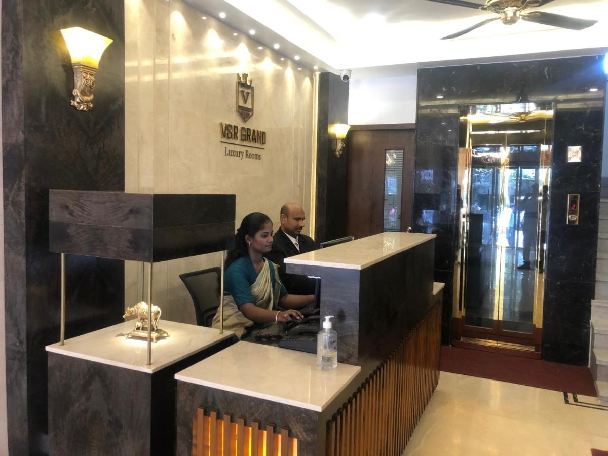 Vsr Grand Hotel Madanapalle Luaran gambar